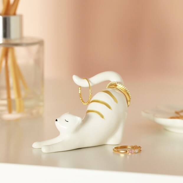 Stretching Cat Ring Holder